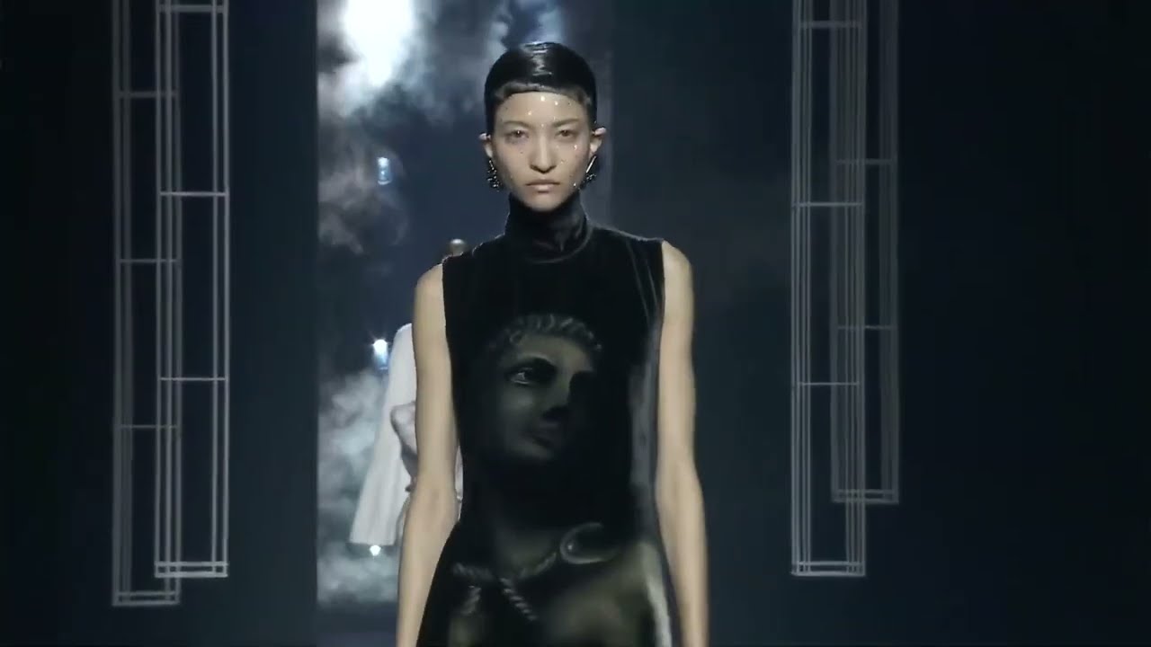 Fendi Haute Couture spring summer 2022 fashion show