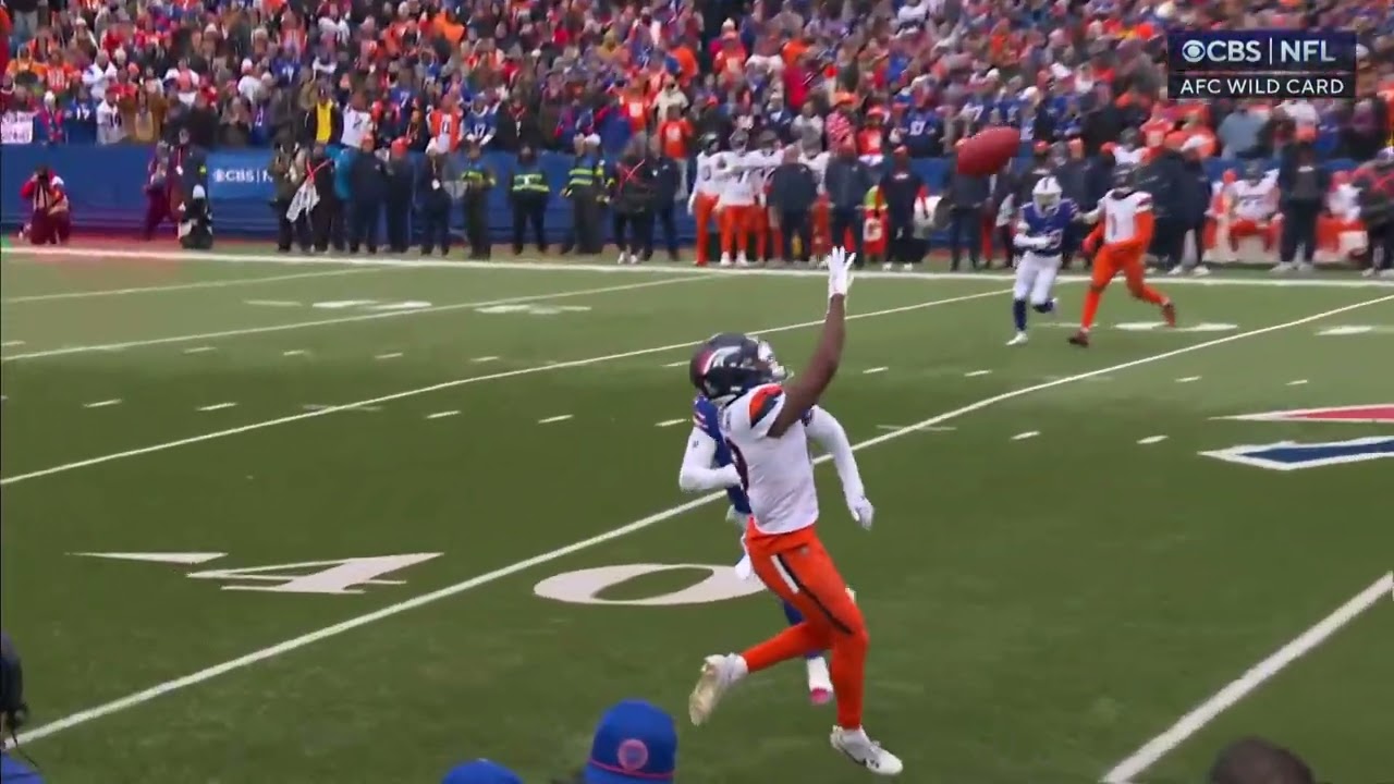 The punter Riley Dixon throwing a DOT on a Fake Punt