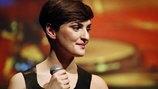 Domenica In, Mara Venier proccupata per Arisa: 'è triste, la conosco bene'