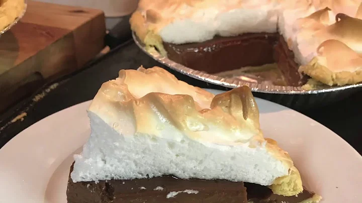 OLD SCHOOL CHOCOLATE MERINGUE  PIE (FRIDAY NIGHT PIE SEGMENT)