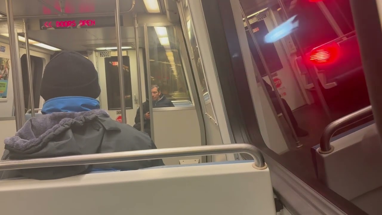 Metro DC: 3000 Series Orange Line Train Ride from Farragut West to Foggy Bottom GWU