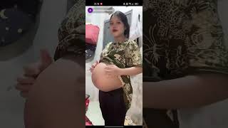 Mamah Muda Hamil Live Tiktok Pamer Perut Mulus