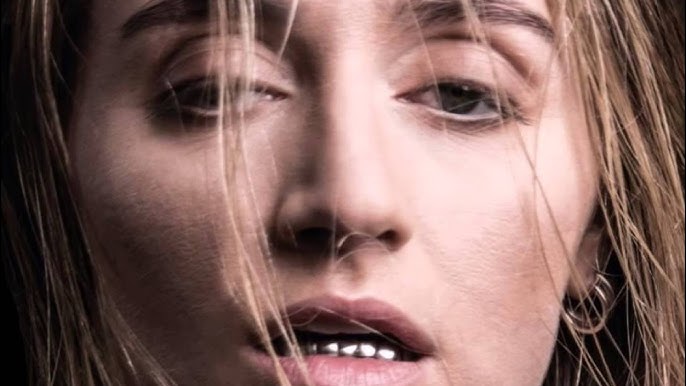 Eshakdagi shirali godaklarni sikish Onam dushdan sochiq bilan chiqdi va oglining rus pornosini onlayn tomosha qilishini xohladi.