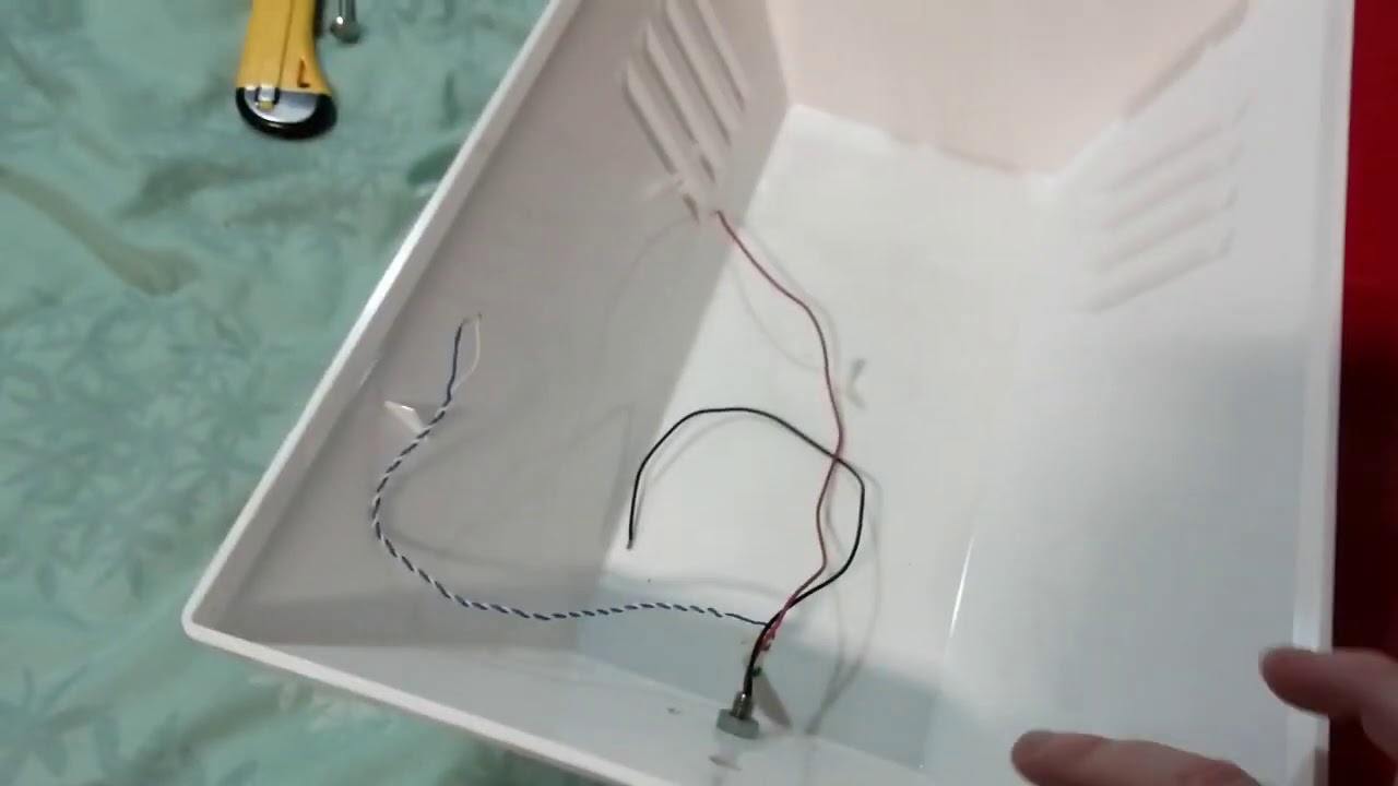 Subtle difference between my original C boxes and this one