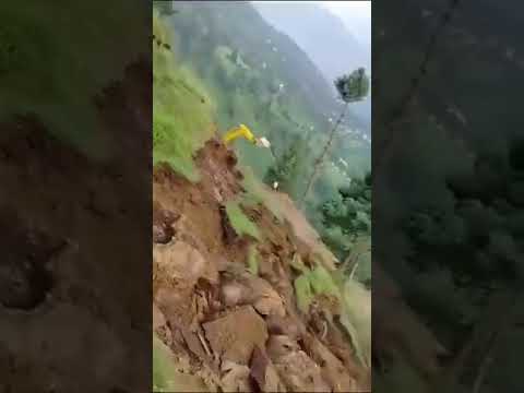 HEAVI LAND SLIDE IN GANDOO BALEESA