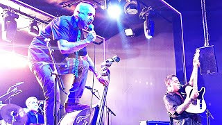 13 Bats - Run To The Hills - Live