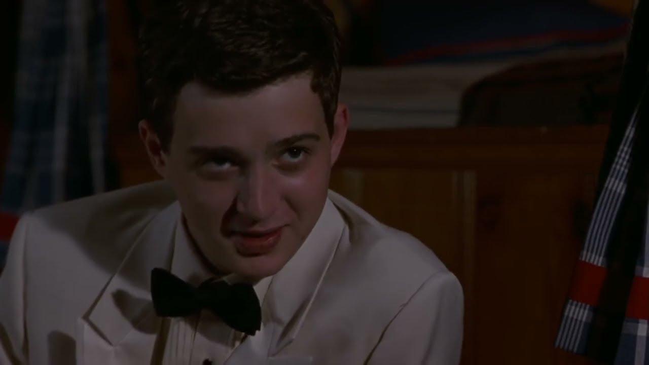 Finch Finds Stifler's Mom - American Pie Scene