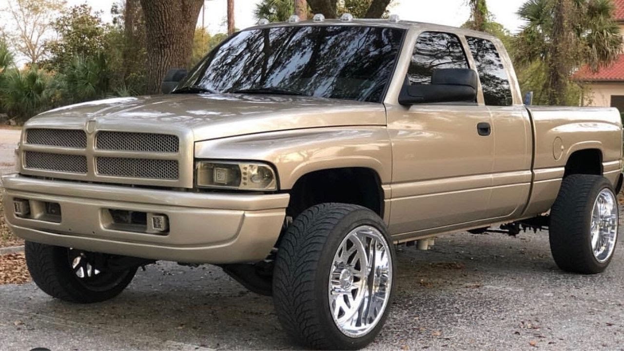 CLEAN 2ND GEN CUMMINS!!, 12v cummins, 24v cummins, 6.0 powerstroke, hoods.....