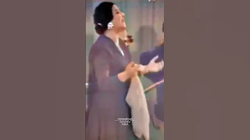 أم كلثوم عودت عيني يوم ما تسعدني بقربك 