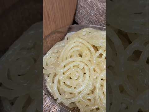 طريقه عمل الزلابيه طريق الاصليه ناجحه 100 والوصفه مكونات السهله جدا وسريعه ما تاخذ اي وقت 