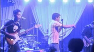 Ang Yabang Mo - Not Another Boyband