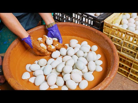 Amazing！How Salted Duck Egg Yolks Are Made with Red Mud / 古法製作！紅土鹹蛋黃製作, 鹹蛋達人 - 台灣美食