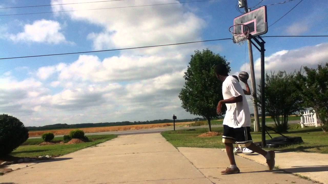 BRICKZ VS. MOO WILLIAMS