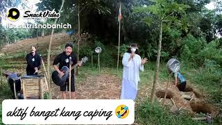 penyanyi nya dah mau jantungan 😂