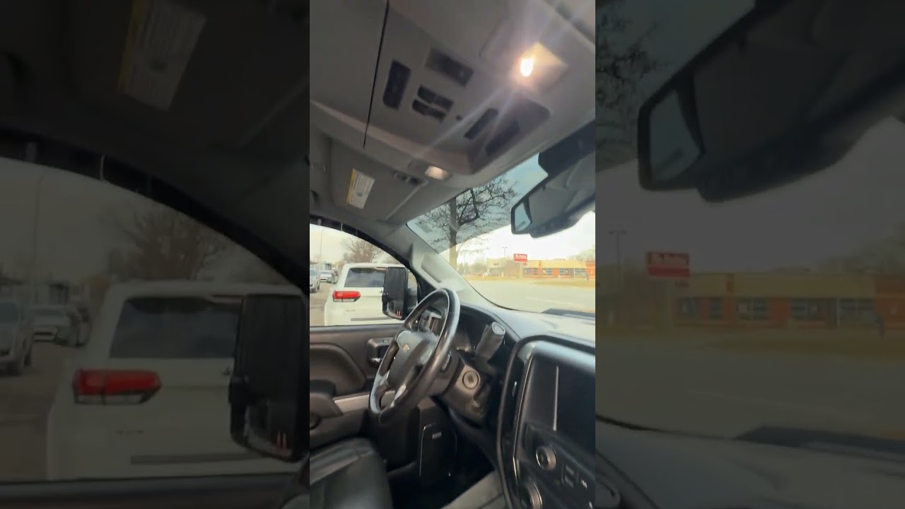 2018 Chevy Silverado 1500 LTZ Z71 4x4 4dr Crew Cab 5.8 ft. SB Pickup Truck 6.2L V8