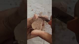 #satisfying #slate #relax #crunchycrumbles #slatechalk #chalkboard #slatepencil #scraping #shortfeed