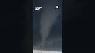 Details Caught in the middle of a Kansas tornado outbreak News