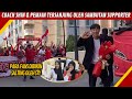 Pemain timnas u23 dikejutkan sambutan supporter sambil ngechant di depan hotel