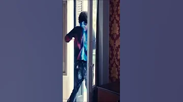 فيلم زومبي بطوله علي ربيع لايك و متابعه من فضلك 