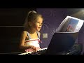 Марк Бернес - " Темная ночь" поет Элина Ледянкина (5 лет)