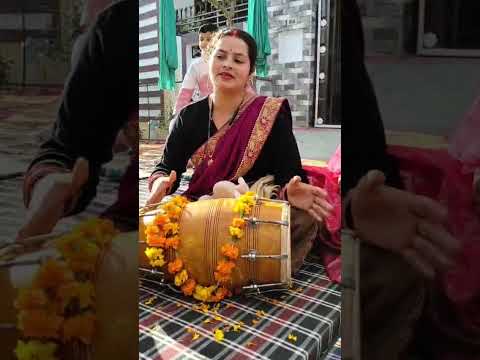 बहुत दिनों बाद शॉर्ट वीडियो डाल रही हूं, मैया हमको तेरा बड़ा सहारा है #youtube