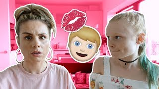 I’VE GOT A BOYFRiEND PRANK ON MUM! | Family Fizz