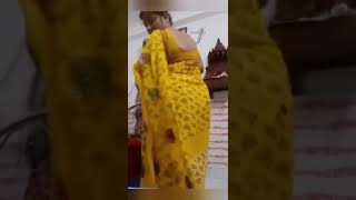 Indian aunty hot video😜 Mallu aunty big ass🙃 Bhabhi hot saree video Desi boudi hot showing🤪 #shorts