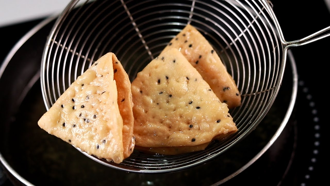 nimki-bekary-style-nimki-recipe-crispy-namak-pare-namkeen-tea