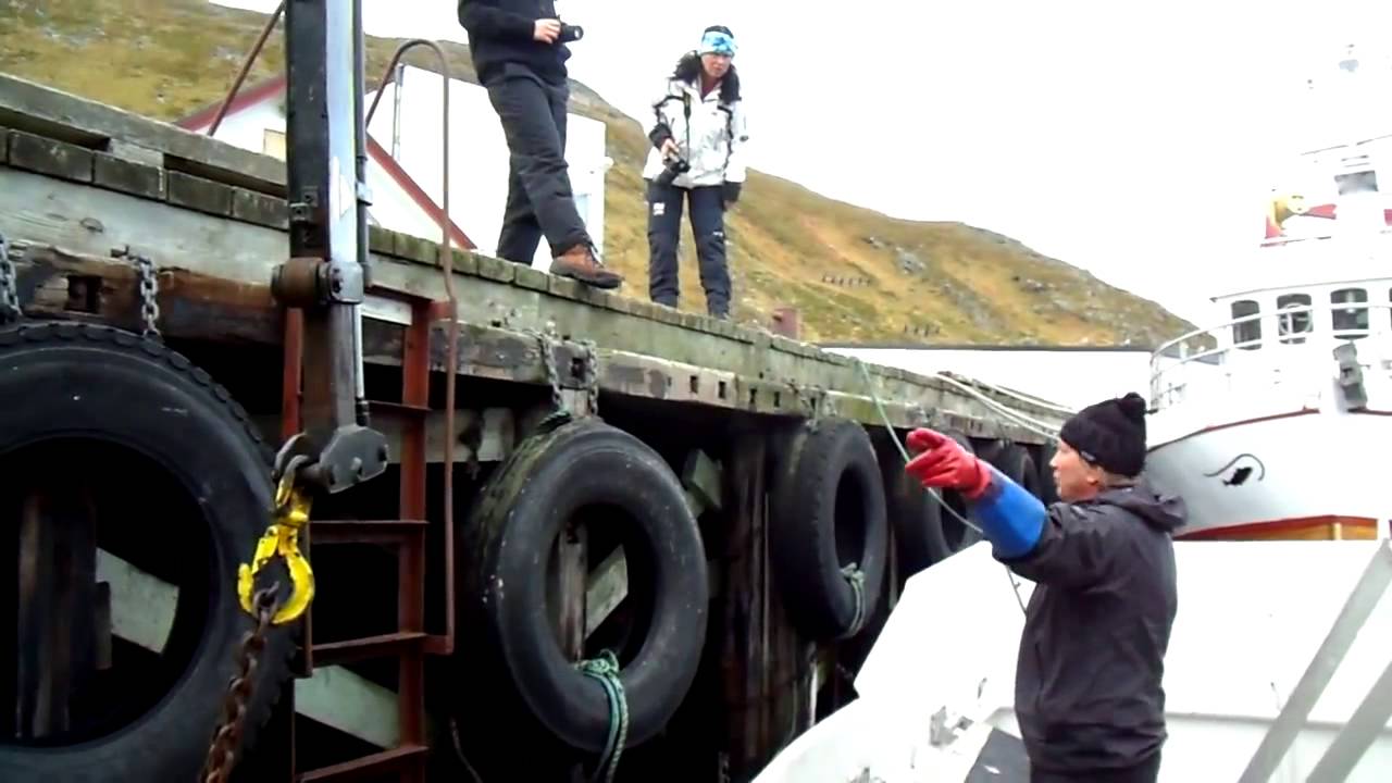 Catching pure gold King Crab fishing Northcape, Skarsvåg Norway YouTube