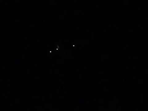 UFO vermelho estranho.