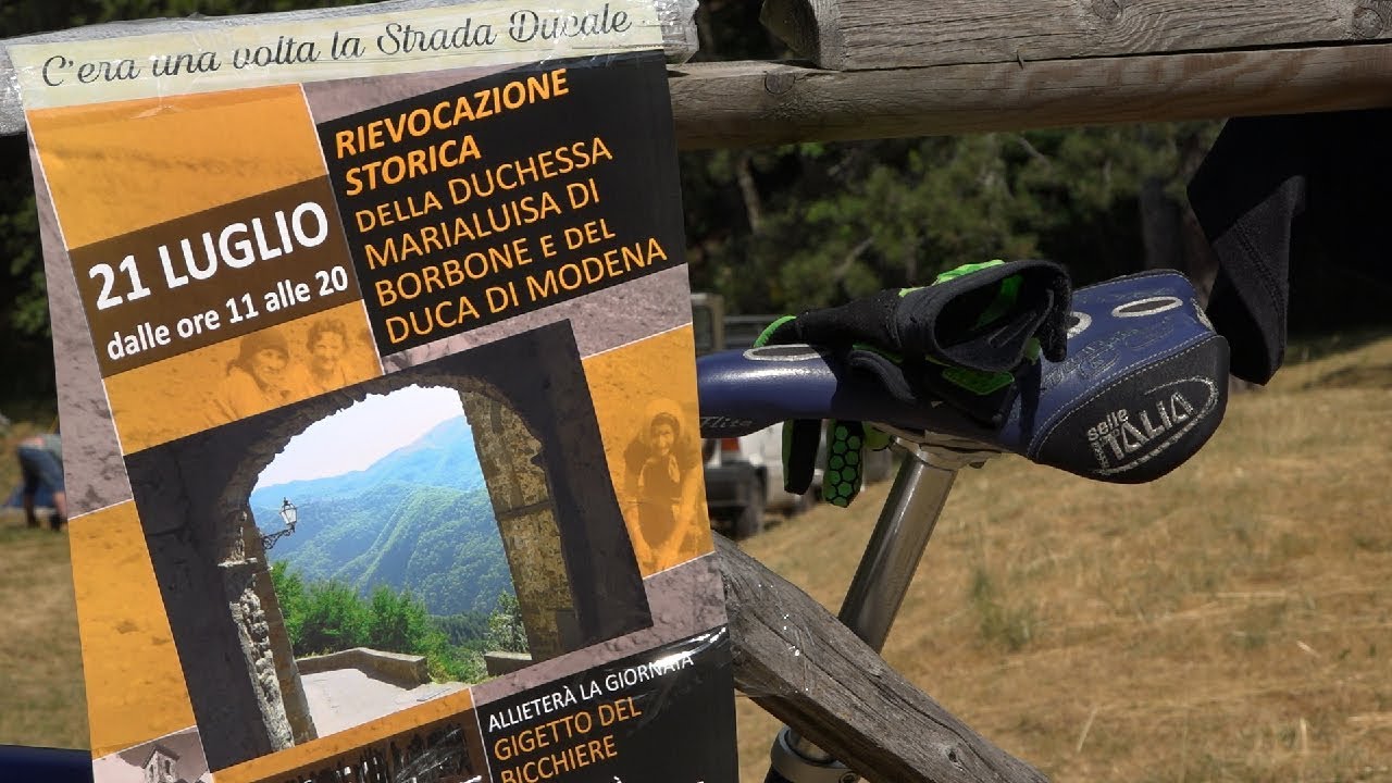 C'era Una Volta Una Strada Nel Bosco