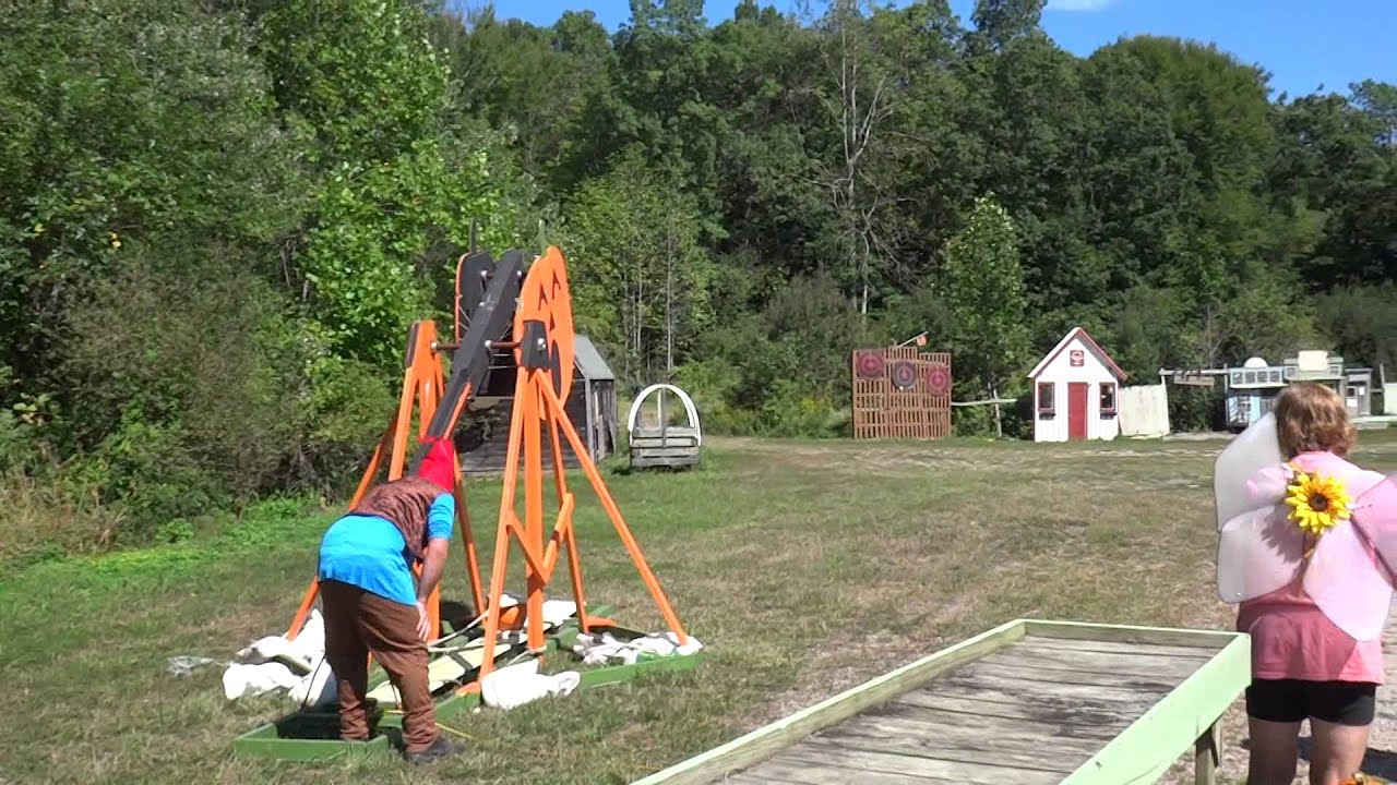 Punkin Chunkin At Burnett S Country Gardens In Salem Ct Youtube