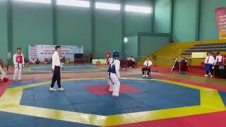 đối kháng đồng đội nam tranh bạc Taekwondo Đức Tâm