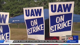 GM strike enters week 2 for UAW employees as local workers wonder when it will end - 6:30AM