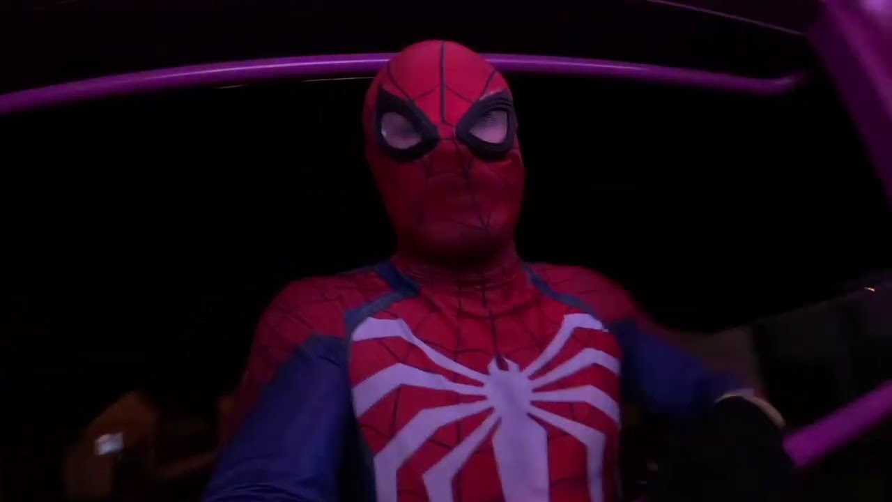 O homem aranha e a tropinha da carreta mega show 