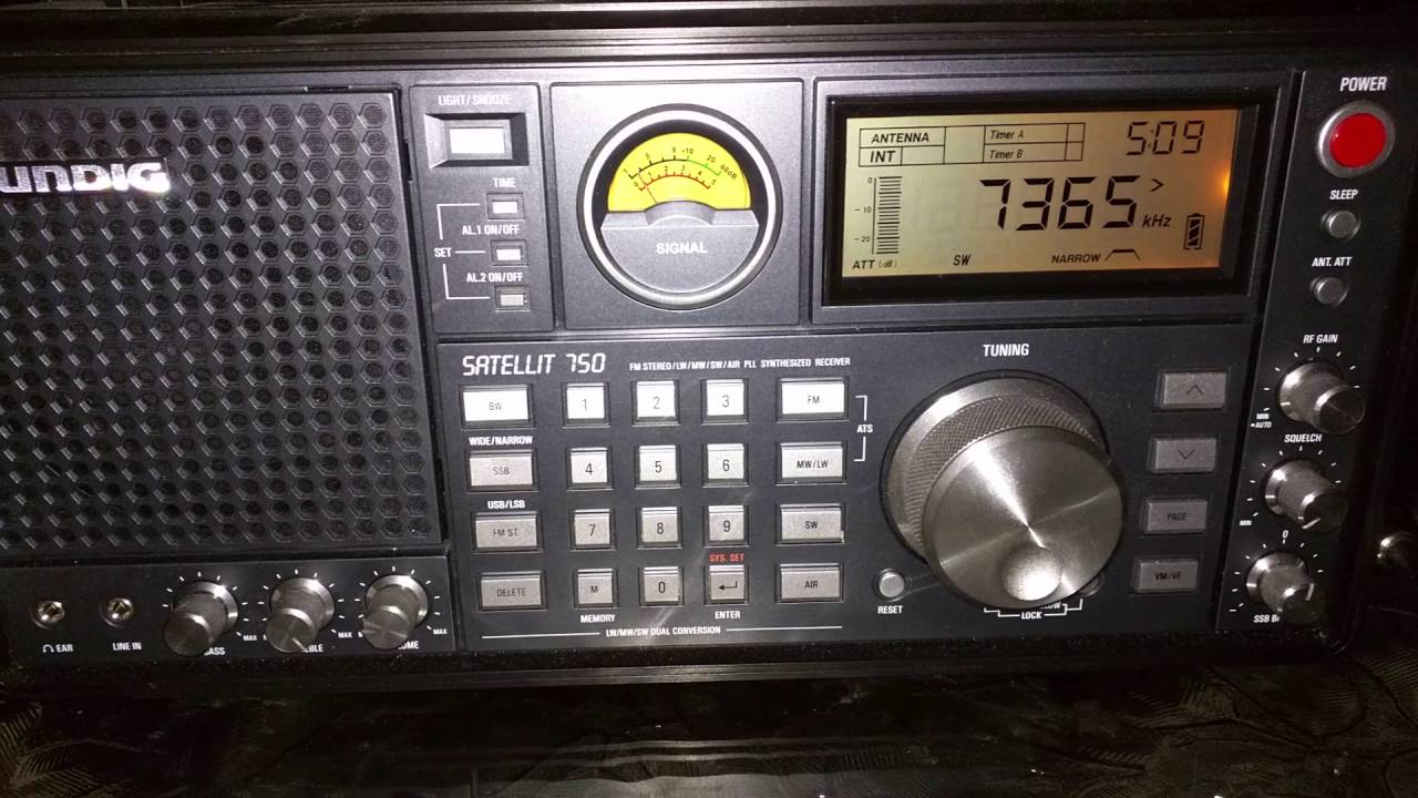 Grundig Satellit 750 with SSB shortwave radio reception - YouTube