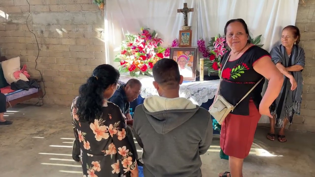 Nadia y Gregorio Boda en San Gabriel Mixtepec Bendición de Familiares