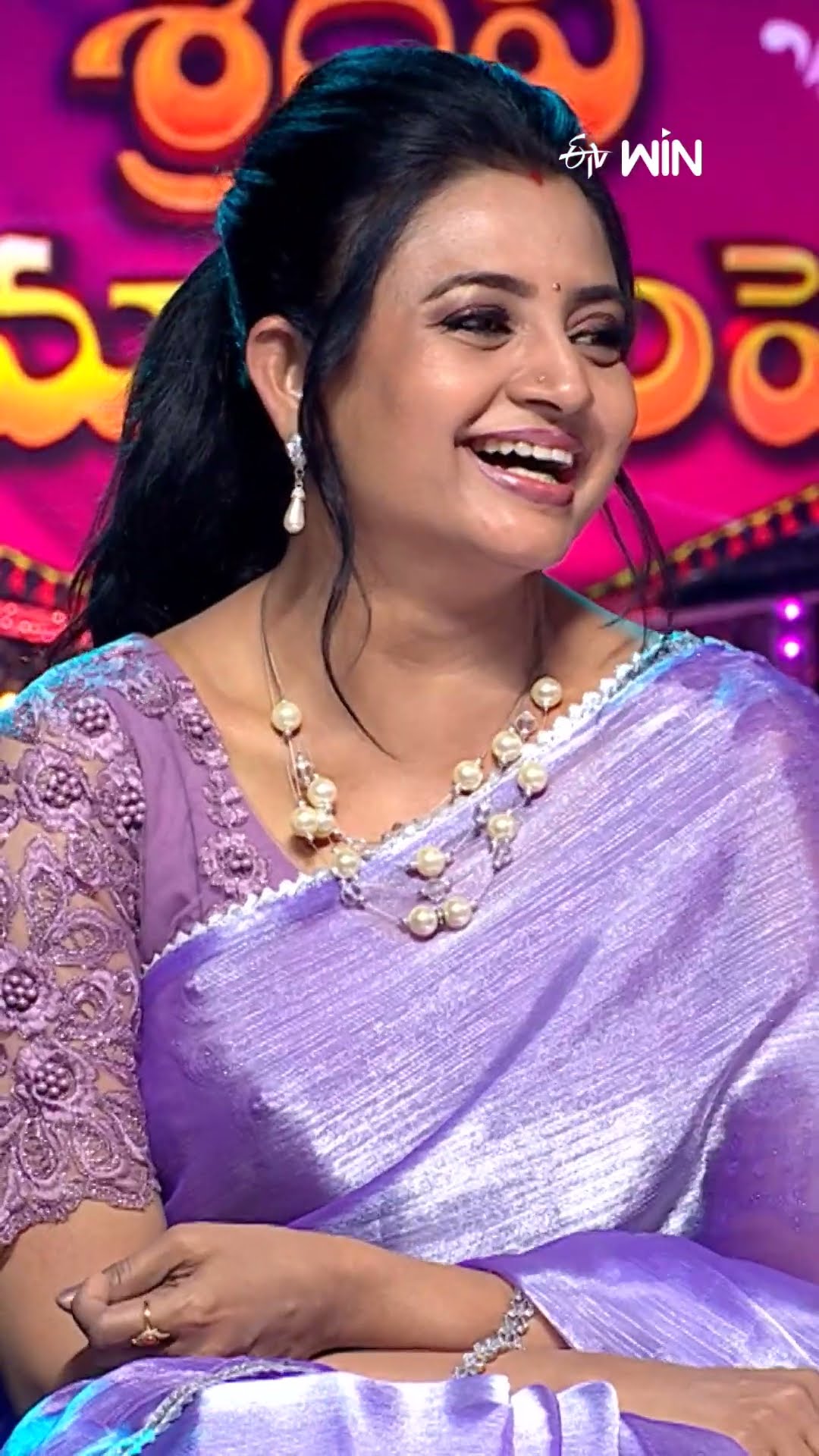 #shorts - ఇతని Age ఏంటి అడిగే ప్రశ్నలు ఏంటి..? #sridevidramacompany #naresh #comedy #hyperaadi