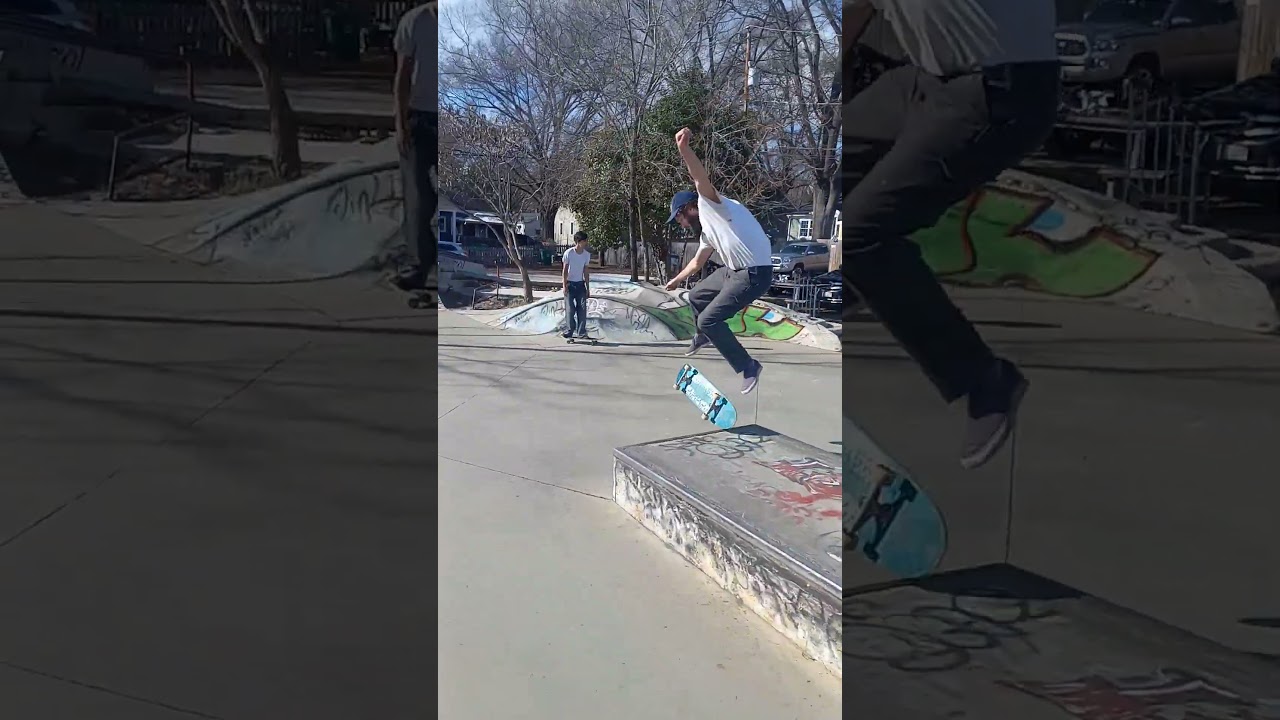 Capture the crowd t Texas Beach with a 🍯 roll