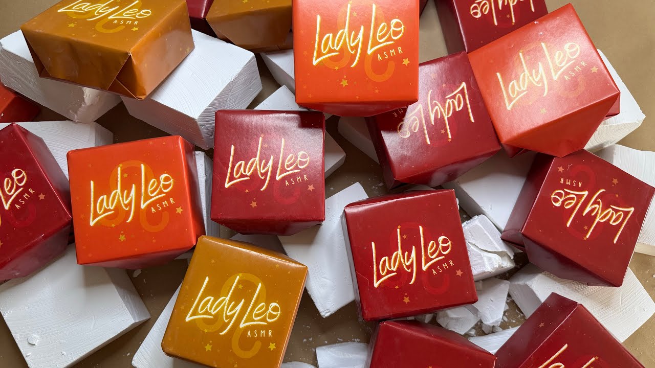 ASMR | @LadyLeoASMR | GymChalk | Satisfying #asmr #satisfying #gymchalk #relax #chalkasmr #fypage 