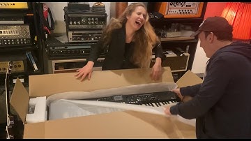 Unboxing Hammond SK pro