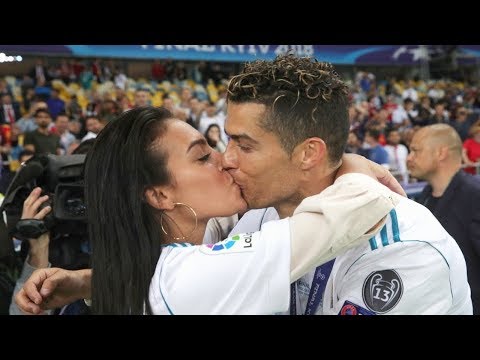 Top 10 Most Romantic Kisses In Football ⚽ ❤️