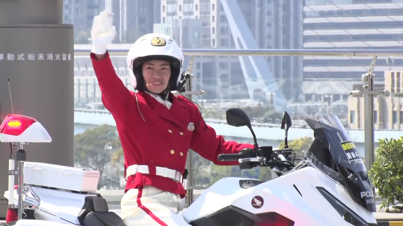 警視庁 女性白バイ隊クイーンスターズ「ドリル走行」【第53回 東京