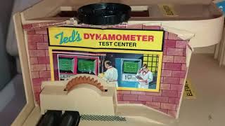 1979 Hot Wheels Service Center Sto & Go Playset and original LEGOs