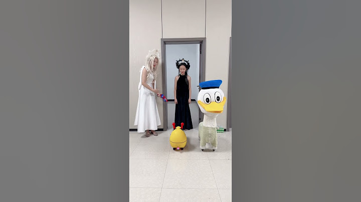 小丑奶奶身上到底藏了什么？#小丑#天使#家庭#搞笑