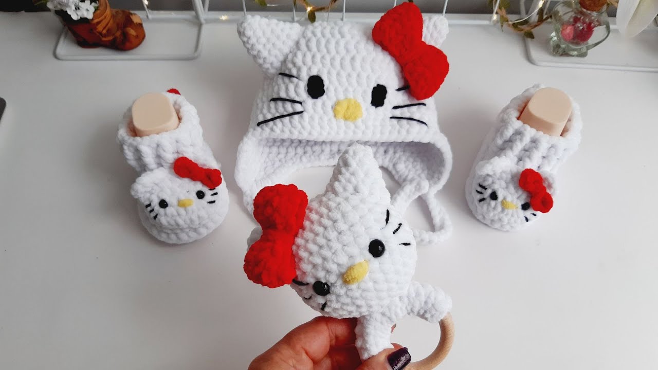 Вязаный крючком набор для новорожденной в стиле Hello Kitty ( 1 часть )