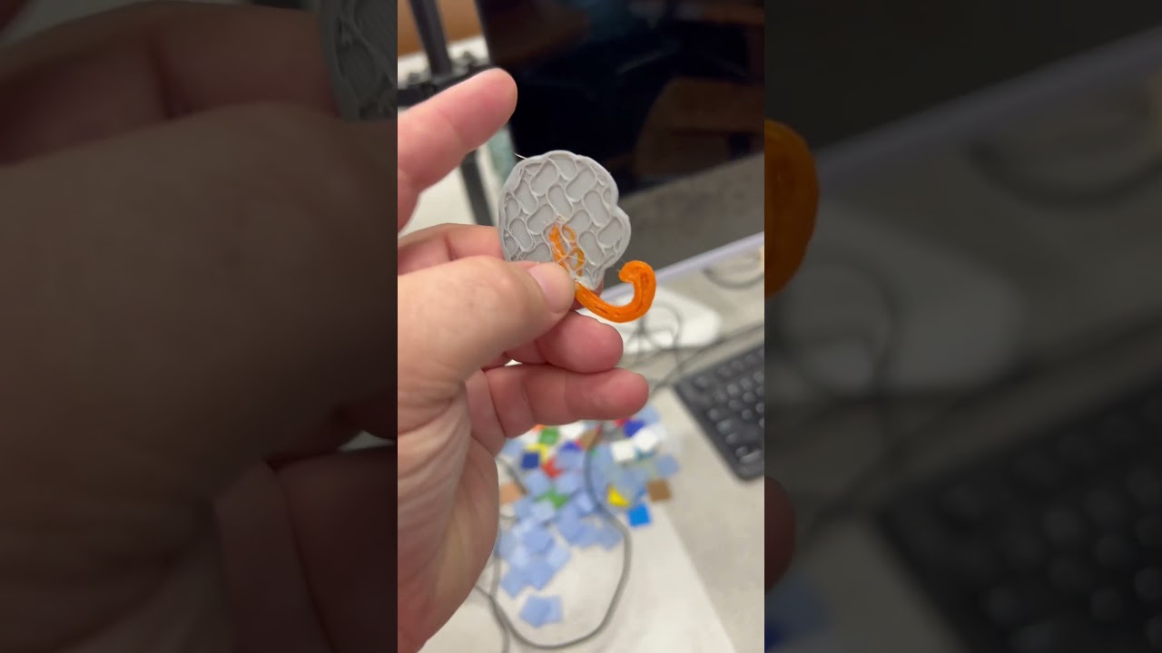 Testing out multi material printing with the new YUMI printer! 