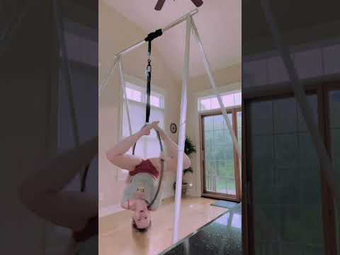 yoga girl pole dance viral girl dances tiktok youtube shorts #shorts #youtubeshorts #challenge