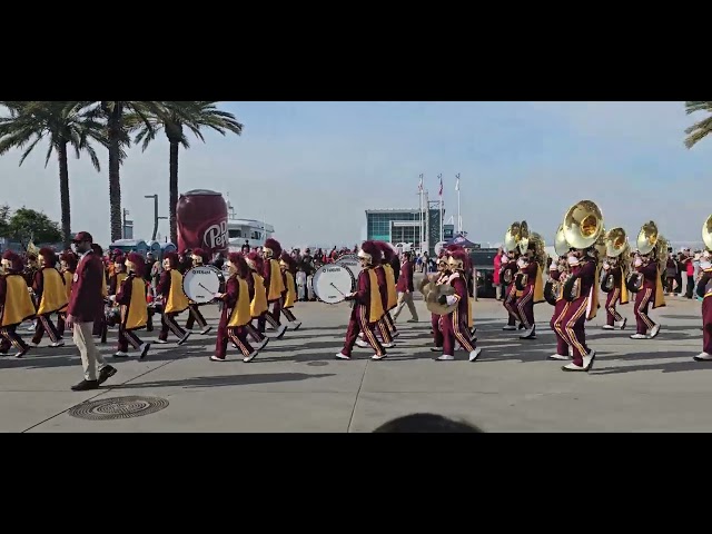 USC Trojan Marching Band - Holiday Bowl Parade 12/27/23 San Diego, Ca class=