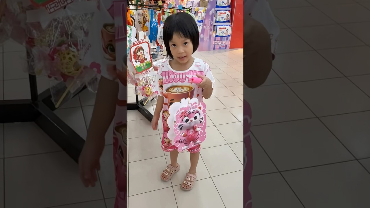 Gái Cưng Chọn Lồng Đèn Phát Sáng